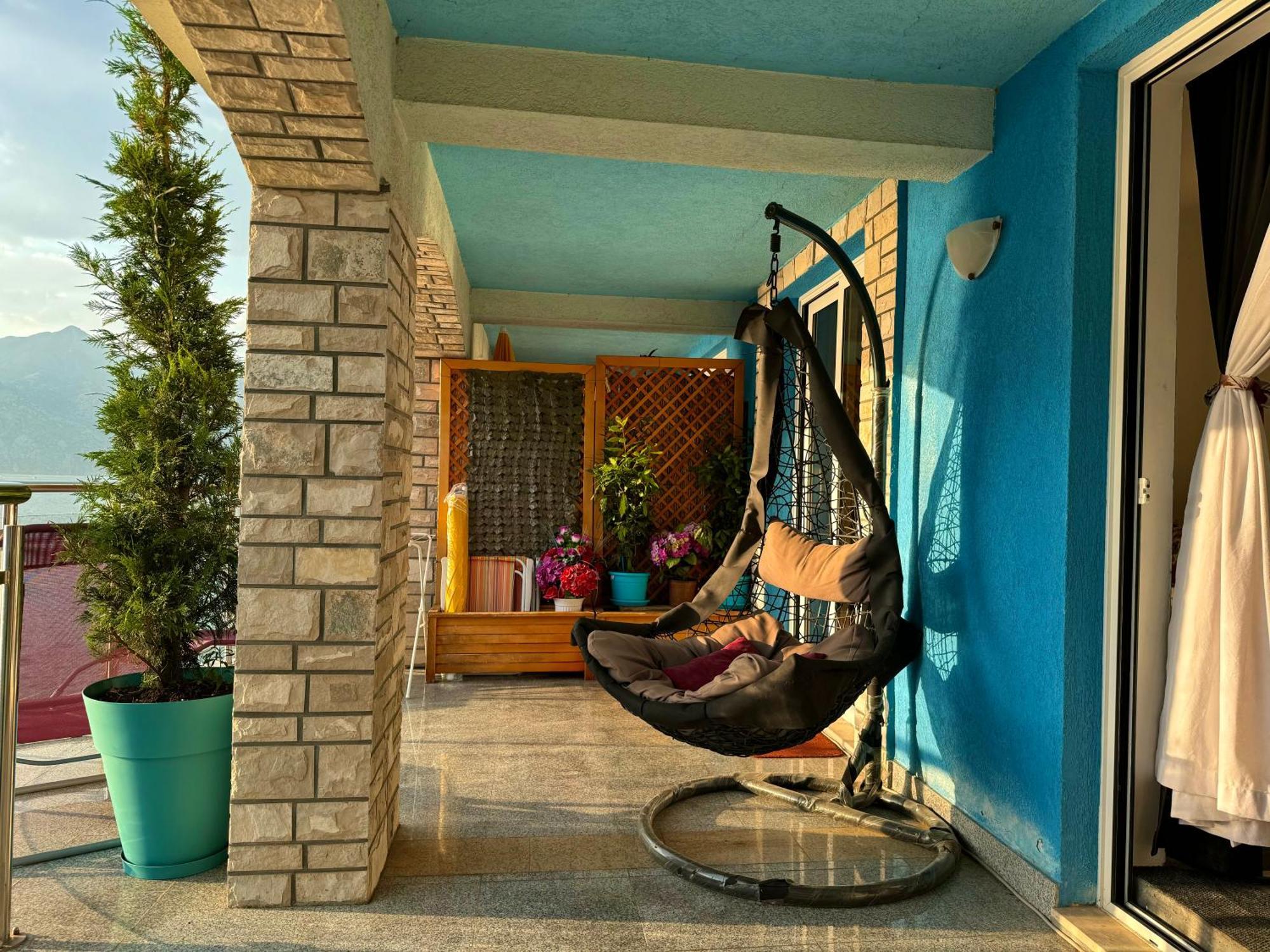 Aparthotel Maxim Kotor Exteriör bild
