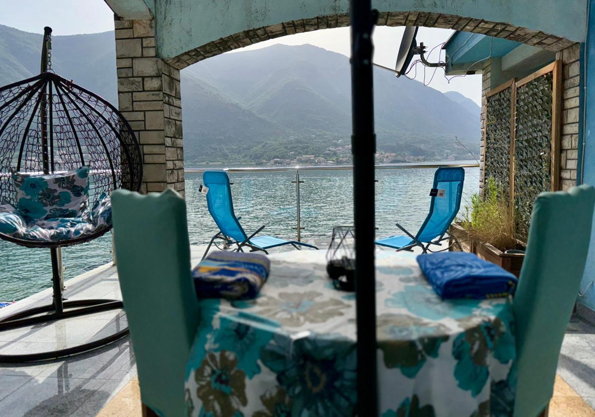 Aparthotel Maxim Kotor Exteriör bild