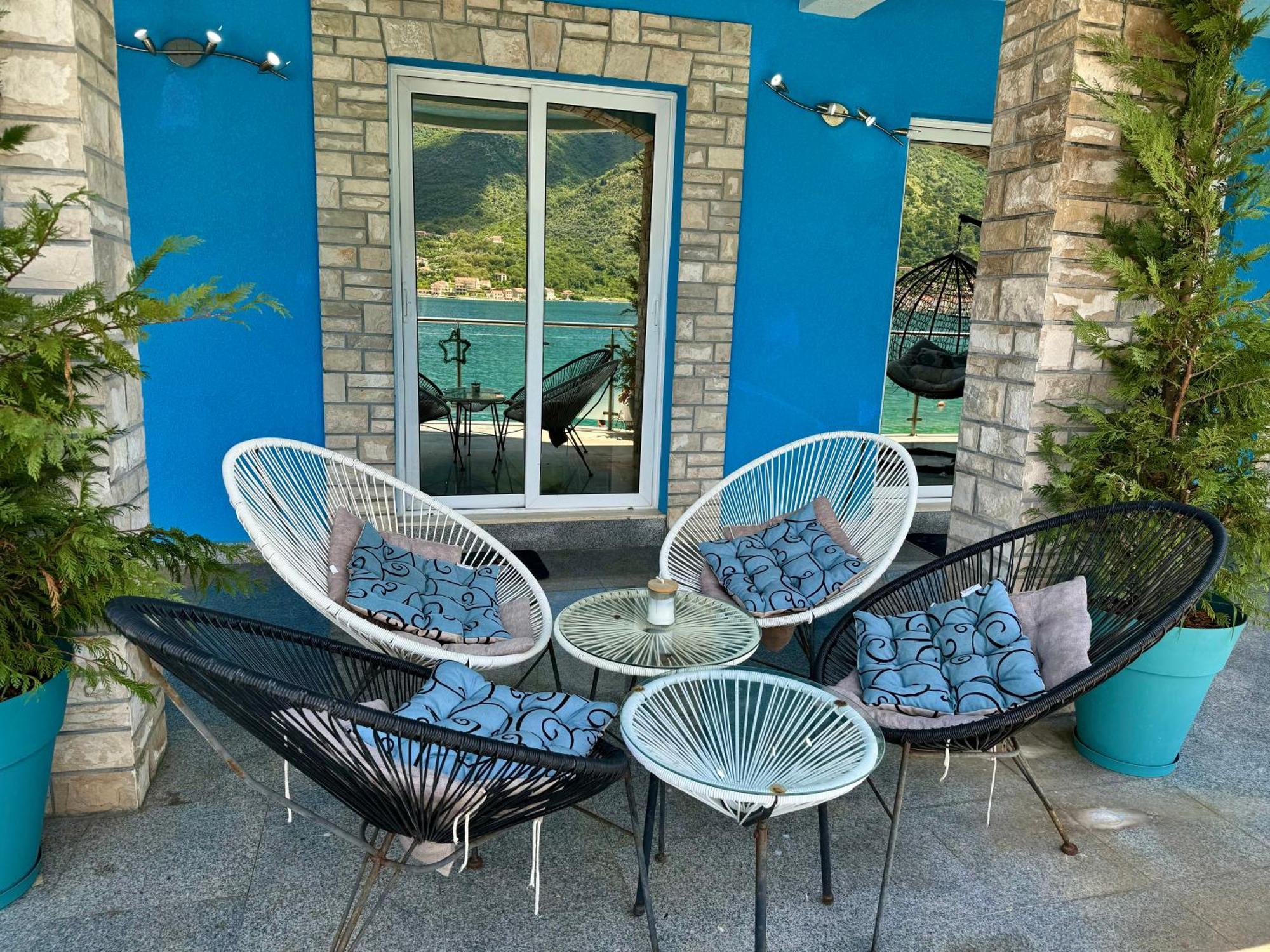Aparthotel Maxim Kotor Exteriör bild