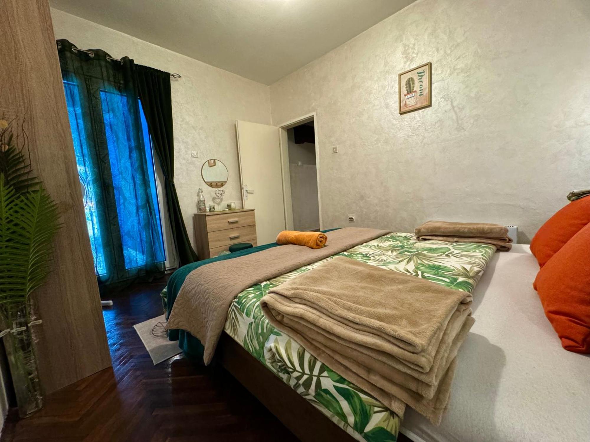Aparthotel Maxim Kotor Exteriör bild